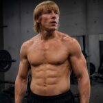 découvrez comment paddy pimblett a surpris ses fans avec une spectaculaire prise de poids en préparation de son combat contre benoit saint denis à l'ufc 329.