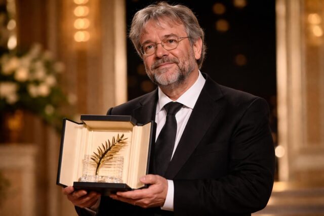 Peter-Jackson-recoit-une-Palme-dor-dhonneur-portrait-du-realisateur-emblematique-des-trilogies-Le-Seigneur-des-anneaux-et-Le-Hobbit-640x427 S'engager tout en préservant la complexité des opinions : un défi possible ?