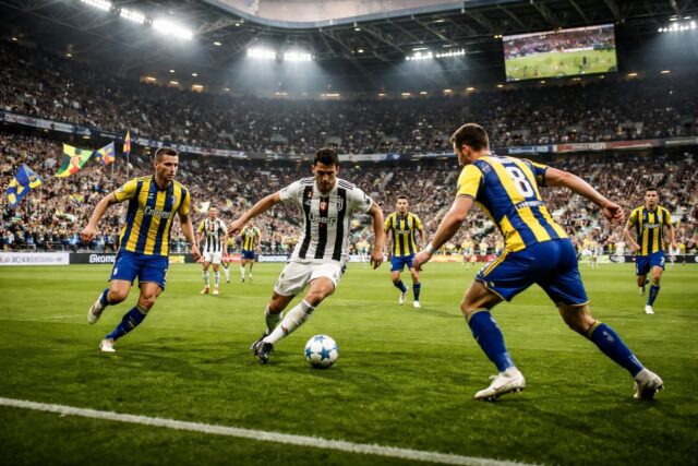 Suivez-en-direct-commente-le-choc-Juventus-vs-Hellas-Verone-sur-Football365.fr_-640x427 Football - Liga : Arbeloa savoure et cultive la patience pour relancer Mbappé, « le meilleur joueur du monde » du Real Madrid - L'Équipe