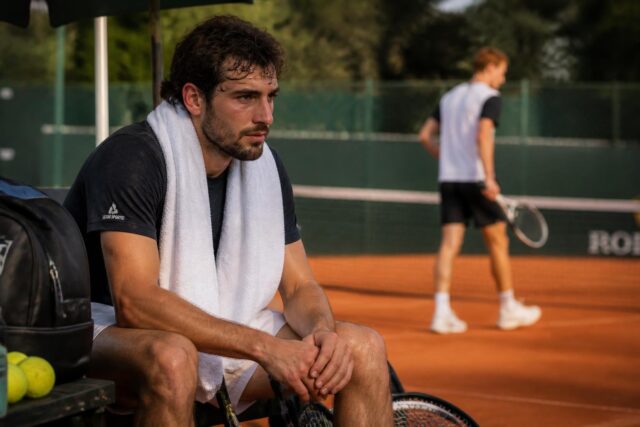 Valentin-Vacherot-apres-un-entrainement-avec-Jannik-Sinner-Lecart-est-immense-face-a-un-top-3-mondial-comme-Alexander-Zverev--640x427 Composition officielle : VfB Stuttgart affronte Borussia Dortmund - OneFootball