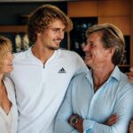 découvrez pourquoi alexander zverev, surnommé sascha, est appelé par un autre prénom par sa famille et les raisons derrière ce choix surprenant.