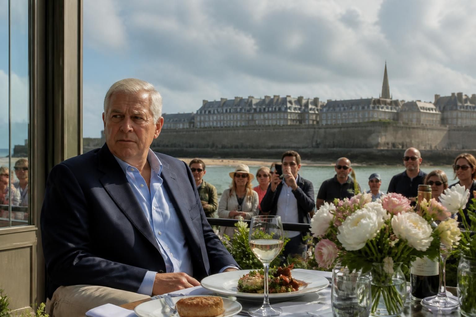 découvrez le week-end luxueux d'andrew mountbatten-windsor à saint-malo et les réactions controversées qu'il a suscitées dans cette ville emblématique.