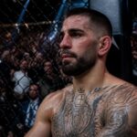 après sa première défaite contre justin gaethje, ilia topuria montre une attitude exemplaire et une grande élégance dans sa réaction lors de l'événement ufc freedom 250.