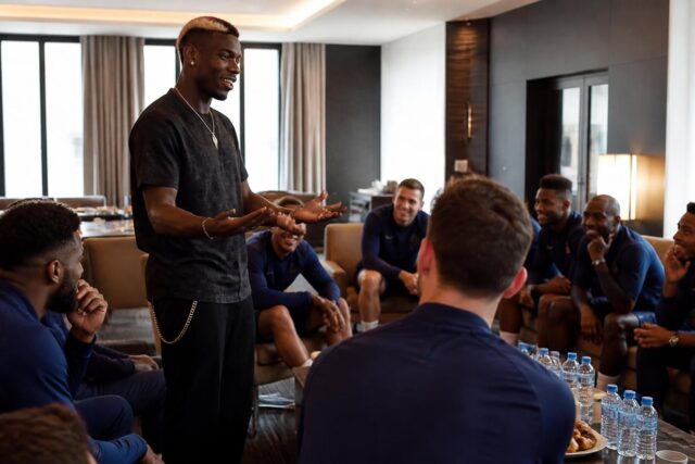 Coupe-du-Monde-Paul-Pogba-encourage-les-Bleus-en-visite-surprise-a-lhotel-avant-France-Senegal-Le-Parisien-640x427 Enquête NBA : Les Kings sous la loupe entre simple erreur et stratégie de « tanking »