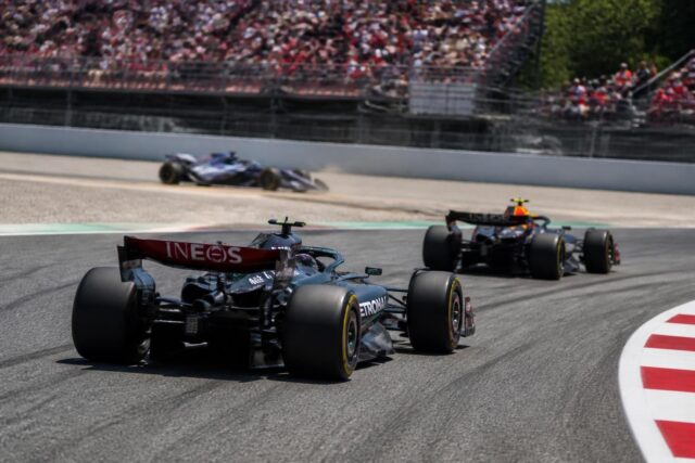 F1-Barcelone-Hamilton-sapproche-du-leader-Colapinto-degringole-–-Classement-general-actualise-640x427 Drame lors d'un saut à l'élastique : une jeune femme laissée sans attache