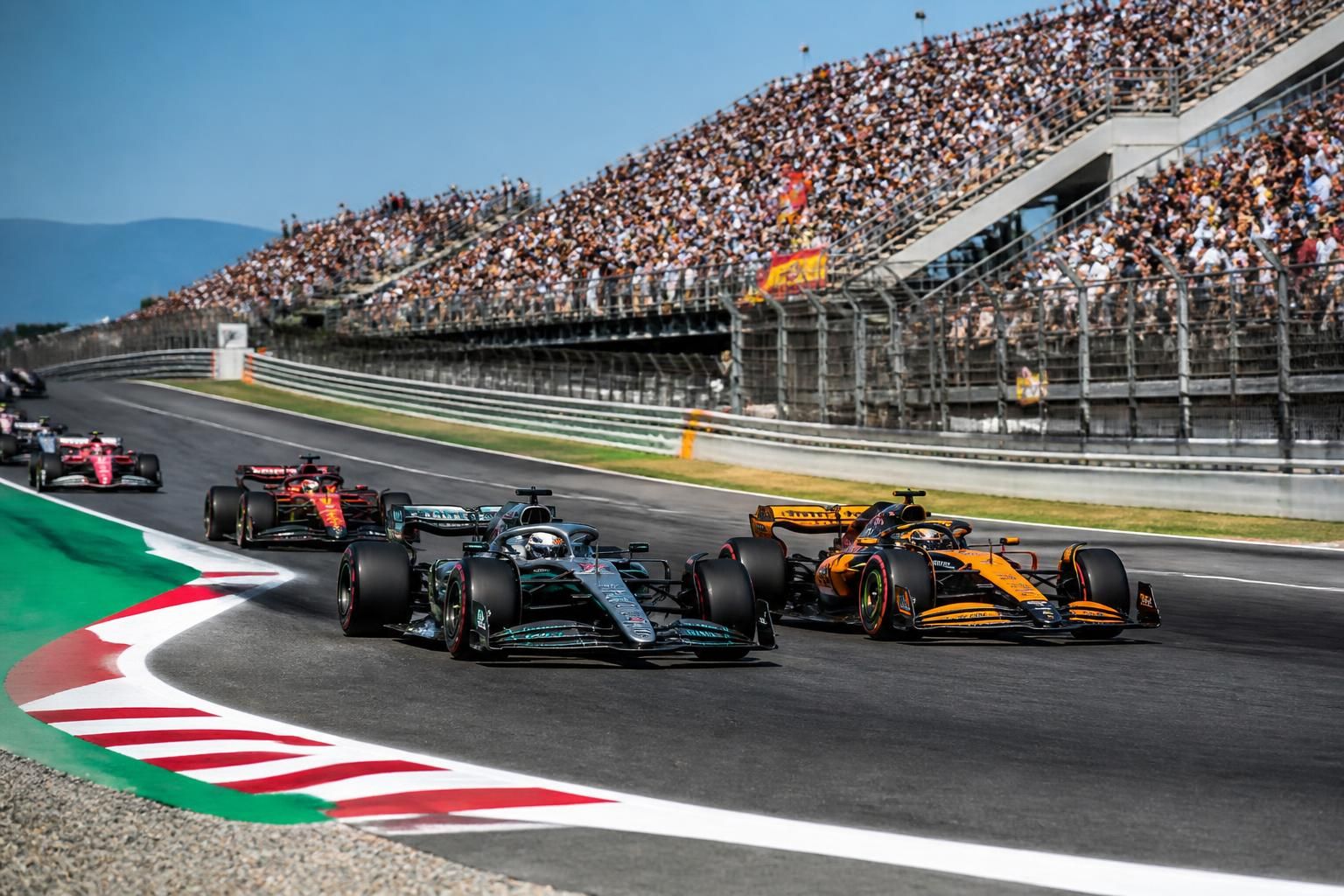 découvrez l'horaire précis des qualifications du samedi pour le grand prix de barcelone 2026 de f1. ne manquez rien de cet événement incontournable du sport automobile.