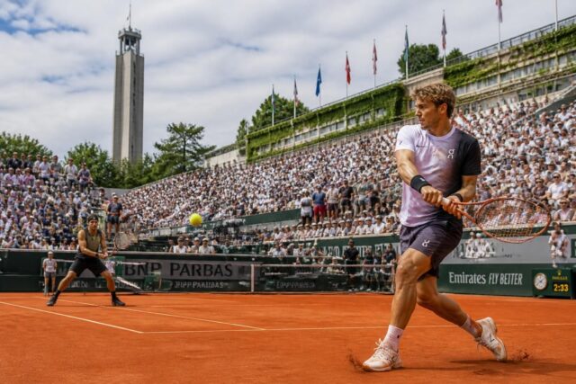 Finale-Epique-a-Roland-Garros-Flavio-Cobolli-Affronte-Alexander-Zverev-pour-le-Titre-du-Grand-Chelem-le-Dimanche-7-Juin-2026-640x427 Adoubée à Roland-Garros, Amélie Mauresmo analyse sincèrement le style de Loïs Boisson : « Des ajustements indispensables »