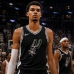finales nba 2026 : à 22 ans, victor wembanyama symbolise déjà la sagesse et la maturité de san antonio, guidant son équipe vers la gloire avec talent et leadership.