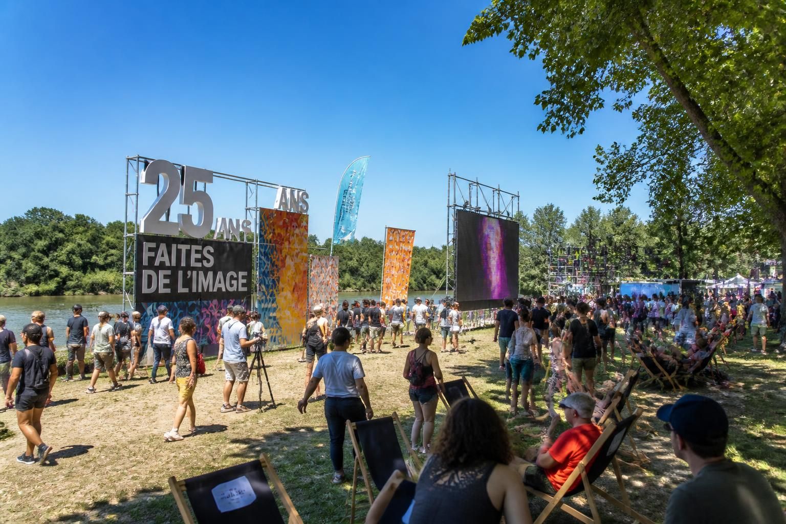 célébrez les 25 ans du festival faites de l'image en haute-garonne, les 3 et 4 juillet sur l'île du ramier, un événement incontournable dédié à la création visuelle.