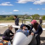 découvrez les planeurs avignon pujaut, un week-end spécial dédié à la féminisation de la pratique du planeur, pour encourager et soutenir les pilotes féminines dans un cadre convivial et inspirant.