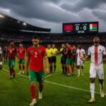 suivez les détails du match interrompu entre le maroc et madagascar, où les joueurs ont quitté le terrain, sur dailysports.net.
