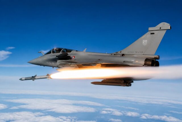 Premiere-detonation-du-missile-MICA-NG-depuis-un-Rafale-une-avancee-majeure-pour-laviation-militaire-640x427 Le concurrent du TGV dévoilé - Le Velvet d'Alstom arrive en France en 2028