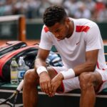 roland-garros : auger-aliassime exprime son désarroi et analyse sa défaite face à cobolli lors d'un match intense du tournoi.