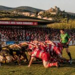 suivez la finale régionale 3 de rugby dans l’aude où tauch corbières est à 80 minutes de réaliser son rêve en remportant le bouclier de champion de france et en ramenant la victoire à tuchan.