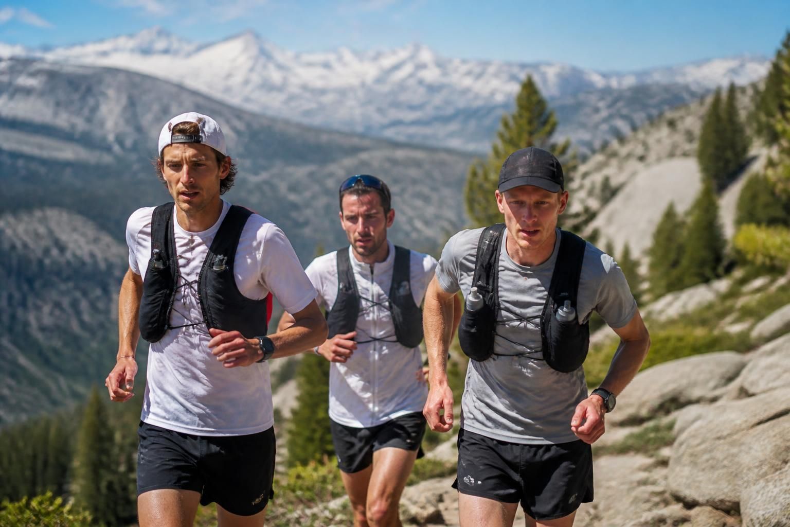 suivez en direct la western states 2026 avec les performances de jim walmsley, kilian jornet et vincent bouillard. ne manquez rien de ce live incontournable sur u-trail.