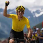 revivez la 5ᵉ étape explosive du tour de suisse où tadej pogačar s'impose brillamment et remporte le maillot jaune final, confirmant sa domination.