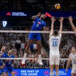 revivez la victoire éclatante de la france contre la serbie 3-0 lors de la ligue des nations 2026 de volley-ball, et découvrez comment les bleus visent une place parmi les 8 meilleures équipes.