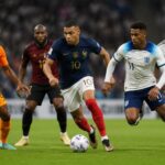 découvrez les joueurs africains qui ont marqué l'histoire de la coupe du monde en brillants sous le maillot d'autres nations, illustrant talent et diversité sur la scène mondiale.