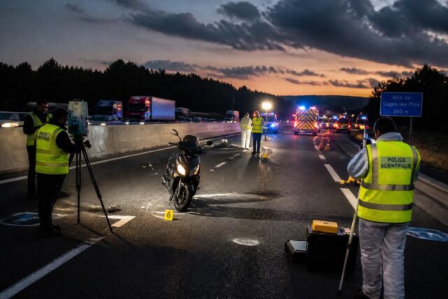 Accident-mortel-sur-lA8-un-deux-roues-circulant-a-contresens-une-victime-decedee-et-des-analyses-scientifiques-detaillees-revelent-les-circonstances-de-lincident-640x427 Permis de conduire : une réforme pour réduire les coûts et les délais