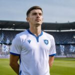 bournemouth confirme le maintien de romain faivre à l'aj auxerre, où il continue de briller en ligue 1 avec fidélité et détermination.