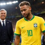 découvrez le rôle essentiel de neymar dans l'équipe brésilienne de carlo ancelotti lors de la coupe du monde, reconnu pour sa discrétion, son talent précieux, ainsi que son respect et sa gentillesse.