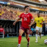 suivez en direct la coupe du monde 2026 avec le match suisse vs colombie. découvrez toutes les dernières infos : manzambi forfait, jashari titulaire dès le début. suivez-le en exclusivité sur rtbf.