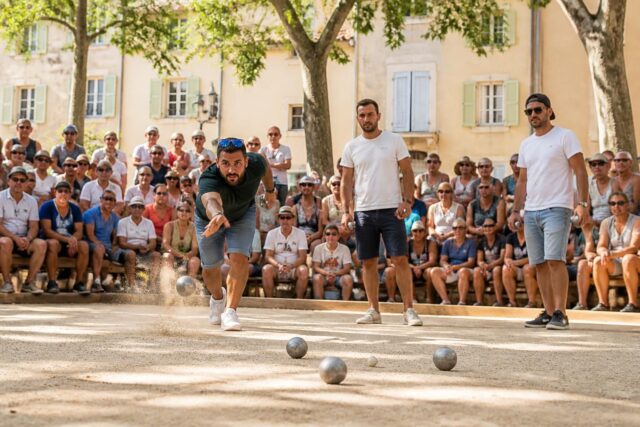 En-direct-Plongee-au-coeur-du-Mondial-La-Marseillaise-a-Petanque-ce-dimanche-www.lamarseillaise.fr_-640x427 Onahi surpasse son coéquipier et des icônes africaines pour s'emparer en solo de la 2ᵉ place d'un classement historique