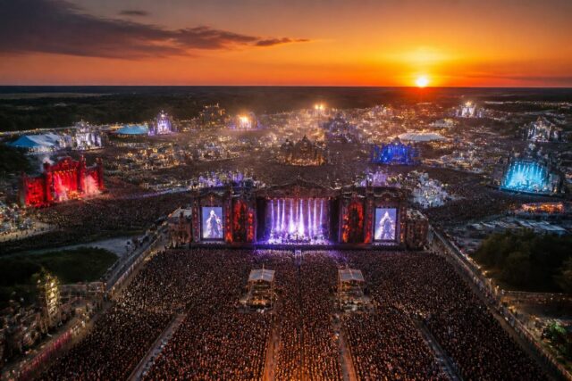 Hellfest-2027-Plongez-dans-la-20e-edition-avec-10-scenes-plus-de-300-groupes-et-les-tarifs-des-pass-devoiles-640x427 Des éclats de rire et des larmes de joie : Naïma Rodric partage ses souvenirs du tournage d'Enquête en famille aux côtés de Clémentine Célarié et Bernard Le Coq
