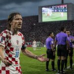 la croatie porte plainte auprès de la fifa pour contester un « abus technologique » suite à son élimination controversée face au portugal en coupe du monde.