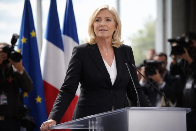 Presidentielle-2027-Marine-Le-Pen-confirme-sa-candidature-apres-un-retournement-judiciaire-inattendu-640x427 Un tournant inattendu : un gérant de parc de loisirs refuse l'entrée à 150 enfants israéliens pour des raisons personnelles