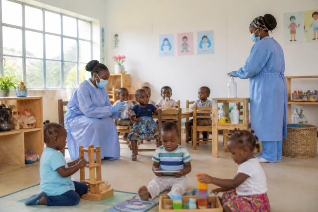 RDC-Les-creches-un-maillon-cle-dans-la-lutte-contre-lepidemie-dEbola-640x427 Lundi de Pentecôte : ce jour est-il férié ou travaillé ?