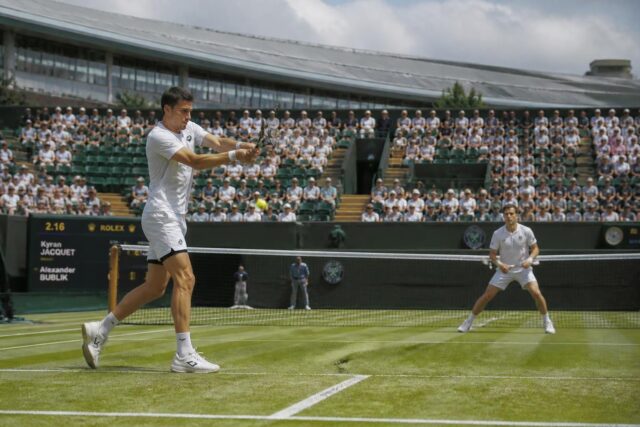 suivez le match du deuxième tour de wimbledon 2026 entre kyrian jacquet et alexander bublik ce jeudi 2 juillet, un affrontement à ne pas manquer dans ce grand chelem.