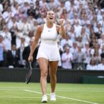 revivez le triomphe de sabalenka à wimbledon (f) après un duel intense et passionnant. découvrez les moments clés et l'émotion de cette victoire mémorable.